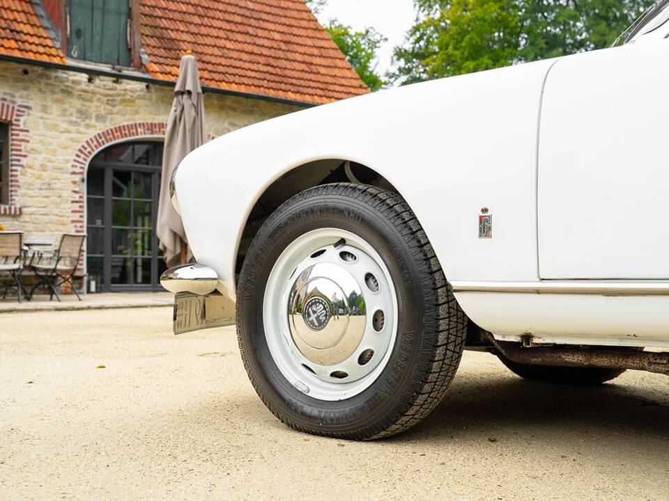 Imagen 16/42 de Alfa Romeo Giulia 1600 Spider (1964)