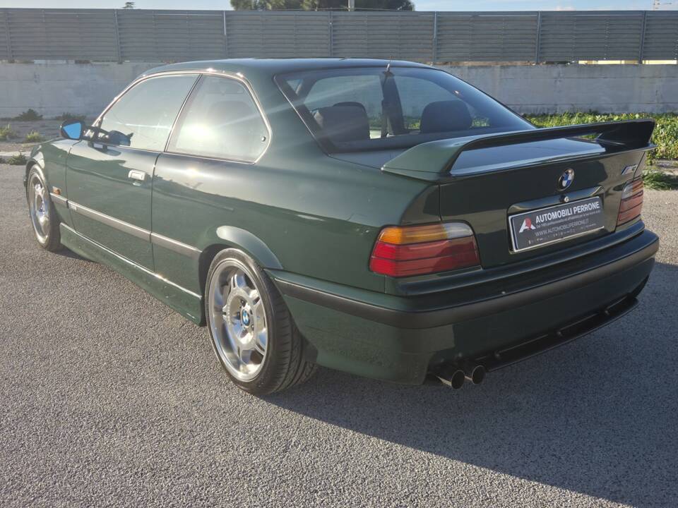 Image 47/54 of BMW M3 GT (1995)
