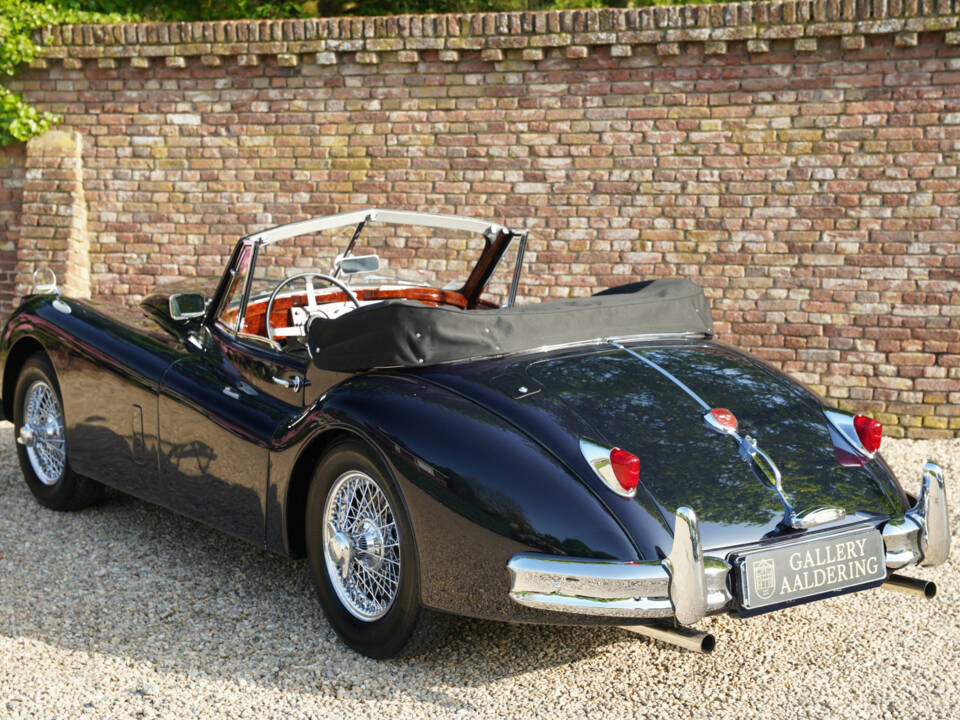 Afbeelding 15/50 van Jaguar XK 140 DHC (1954)