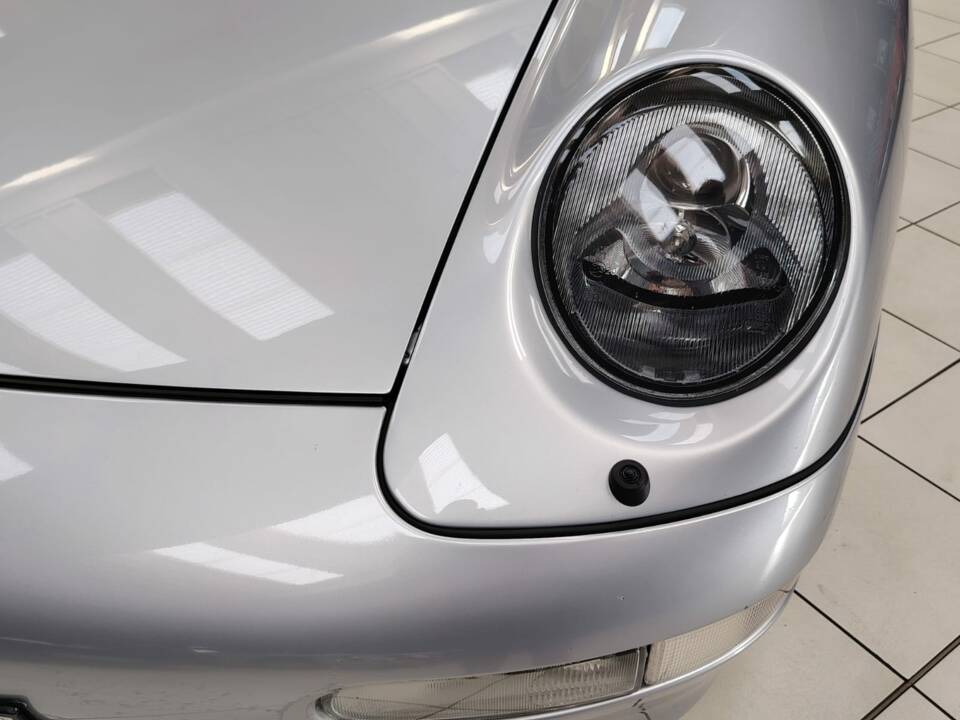 Bild 17/72 von Porsche 911 Carrera 4S (1995)