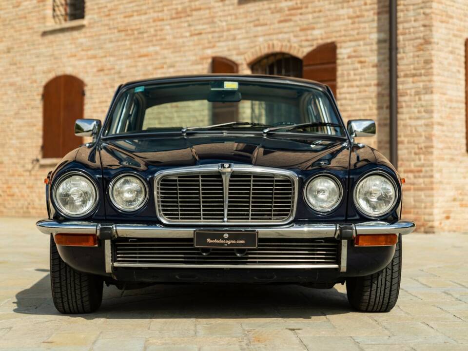 Imagen 4/50 de Jaguar XJ 4.2 (1978)
