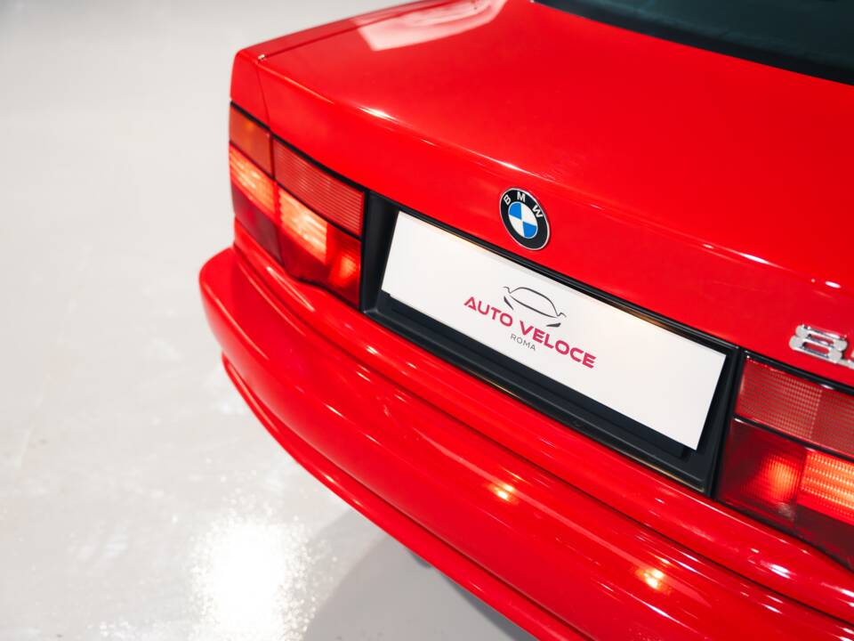 Image 9/33 of BMW 850i (1991)