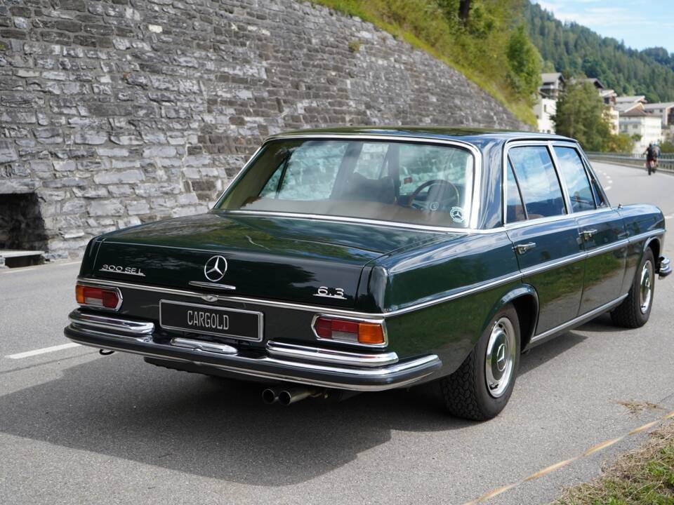 Image 13/15 de Mercedes-Benz 300 SEL 6.3 (1970)