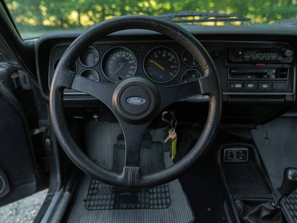 Bild 42/50 von Ford Capri 1,6 (1981)