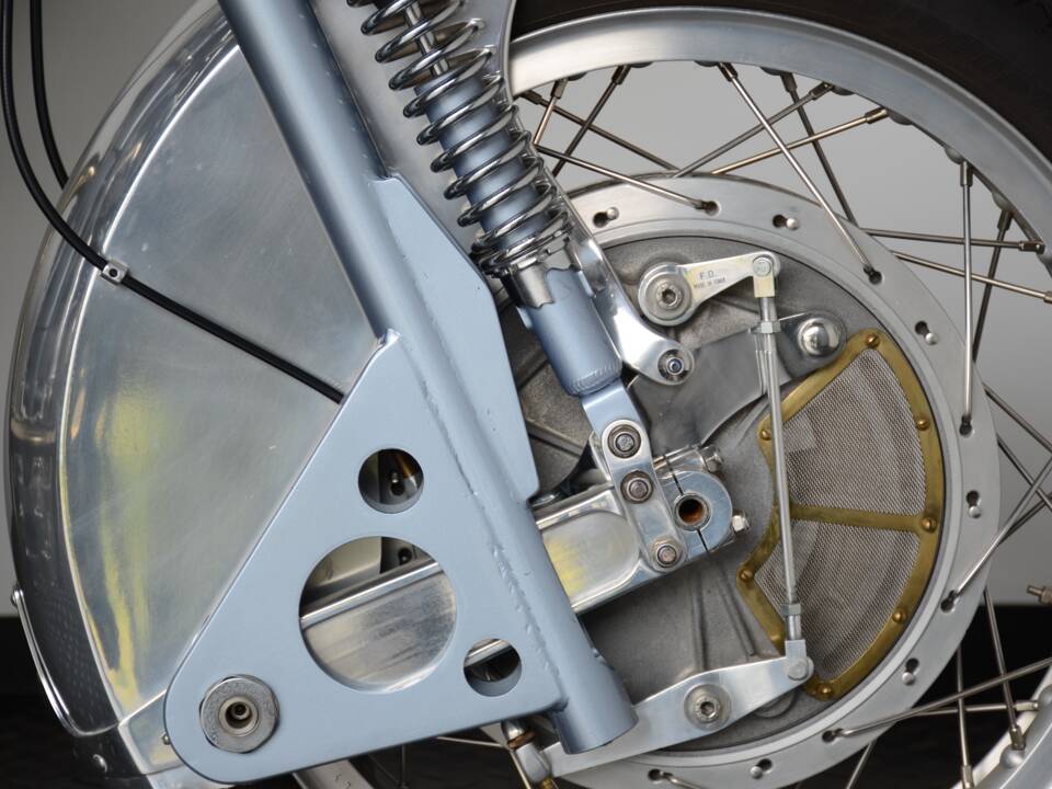Image 6/42 of Royal Enfield 700 Silver Shotgun (1955)