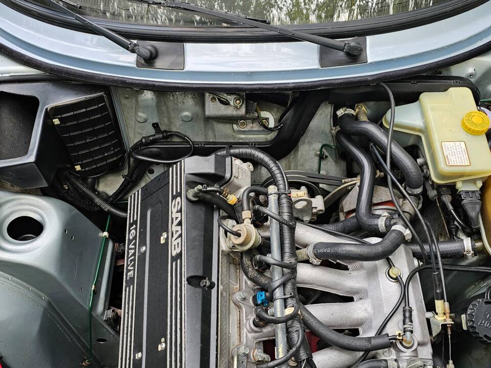 Image 20/22 of Saab 900 S (1992)