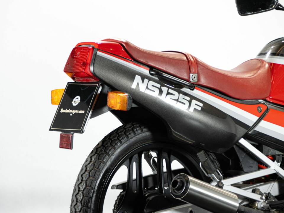 Image 12/50 of Honda NS 125F (1985)