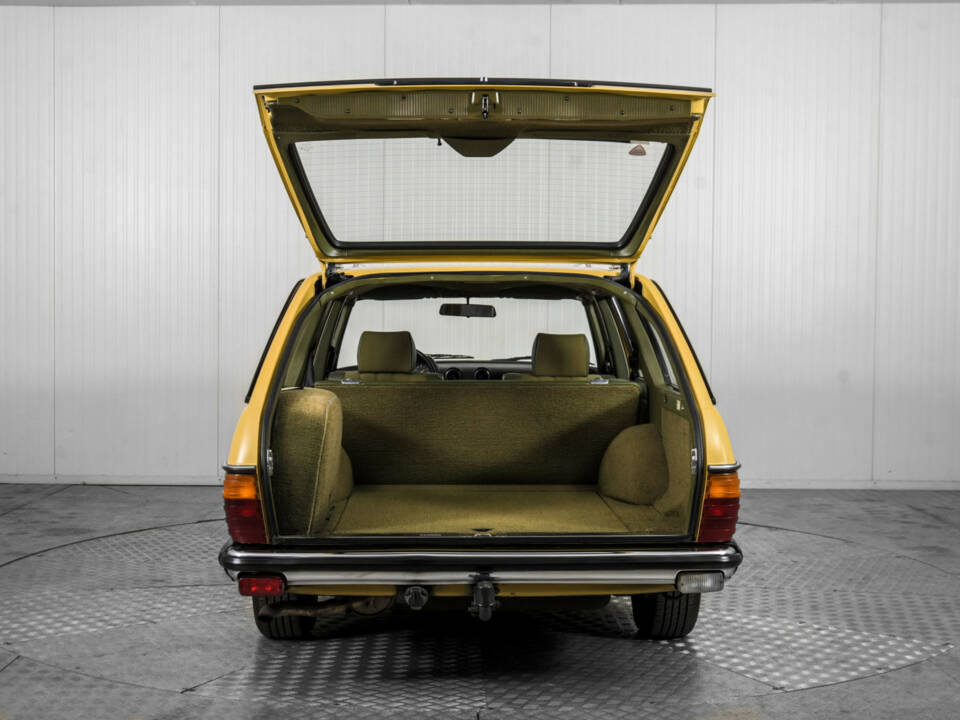 Bild 44/50 von Mercedes-Benz 240 TD (1982)