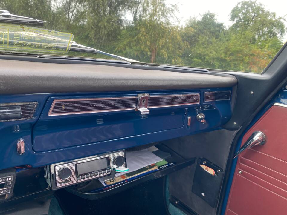 Image 19/75 of Alfa Romeo Giulia 1300 TI (1966)