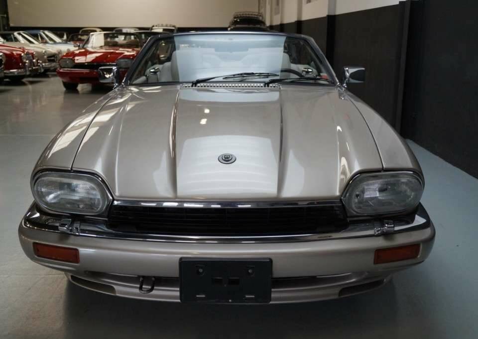 Image 22/50 of Jaguar XJS 4.0 (1995)