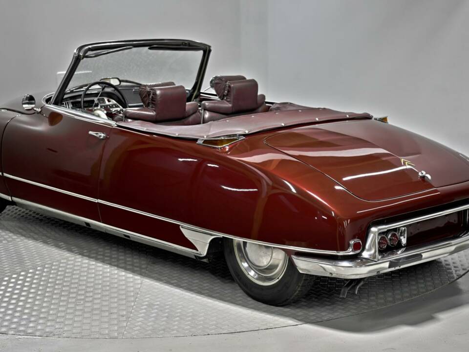 Imagen 20/50 de Citroën DS 19 Chapron (1961)