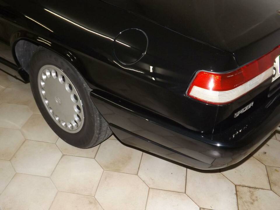 Bild 37/50 von Alfa Romeo 1.6 Spider (1991)