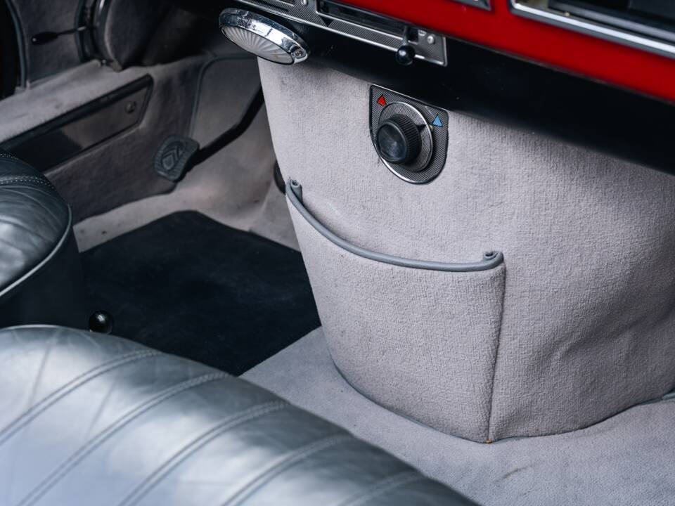 Image 36/50 de Citroën DS 21 (1969)