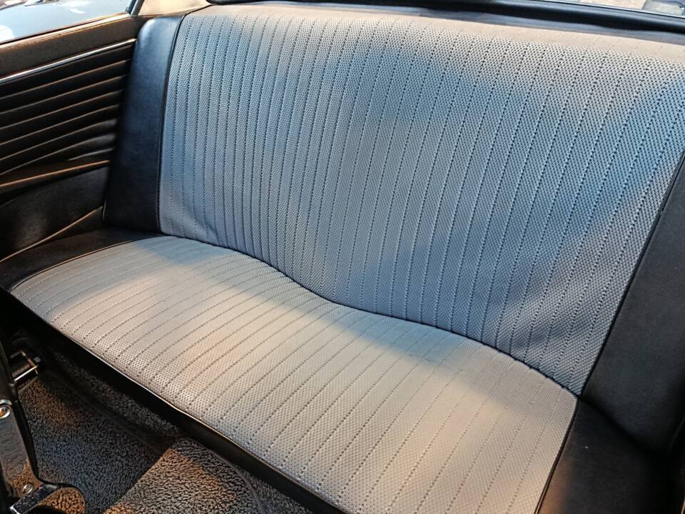 Image 13/19 de BMW 2002 (1972)