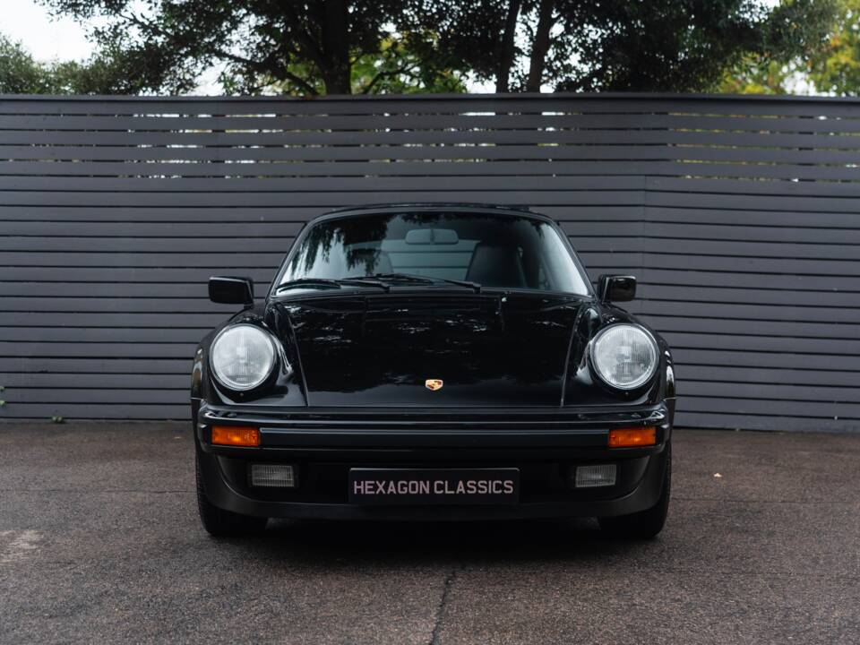 Image 17/67 of Porsche 911 Turbo 3.3 (1987)