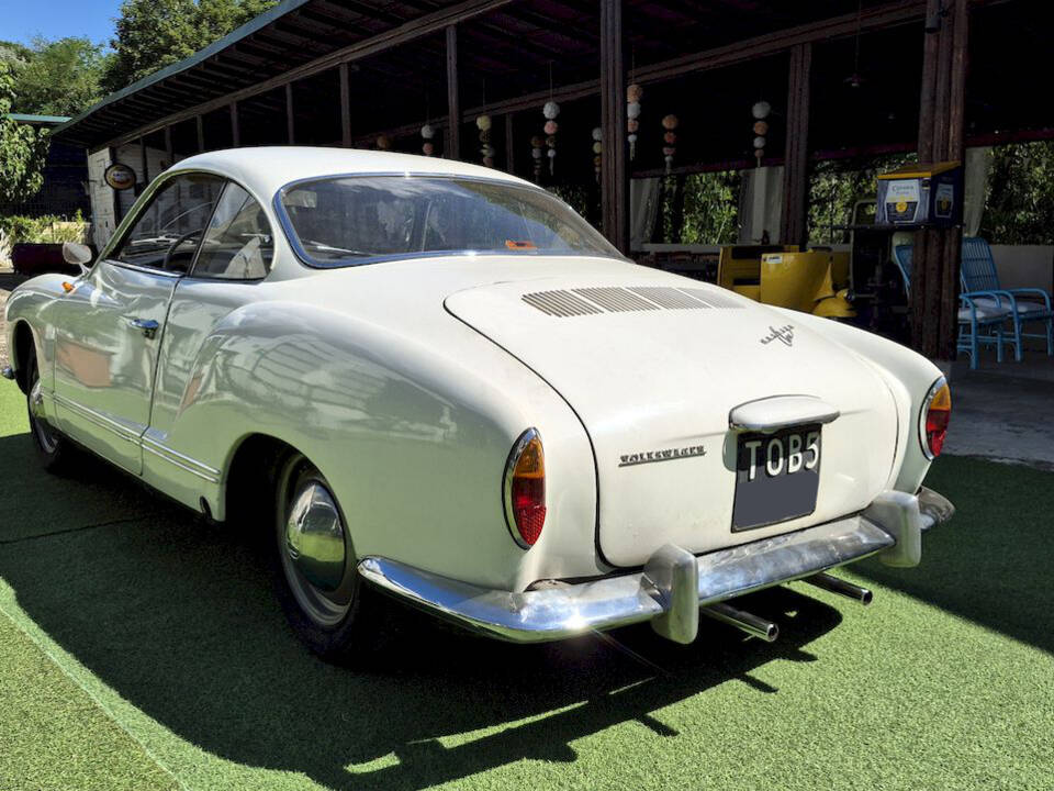 Image 16/71 of Volkswagen Karmann Ghia 1200 (1962)
