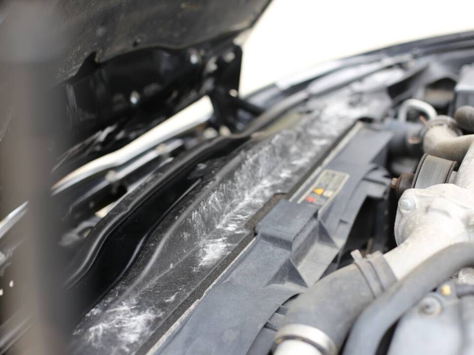 Immagine 26/45 di Jaguar XKR (2001)