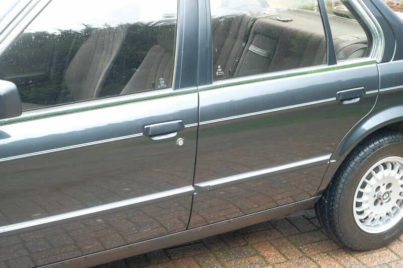 Immagine 26/50 di BMW 320i (1986)