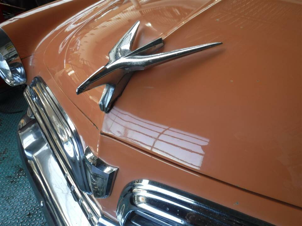 Immagine 24/38 di Chrysler New Yorker (1955)