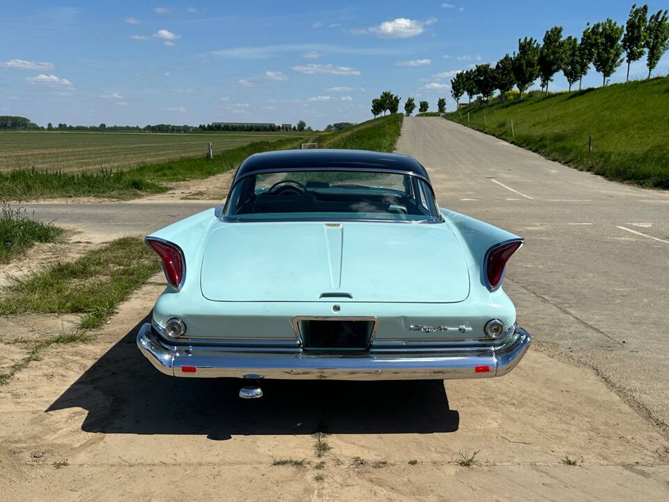 Immagine 2/5 di Chrysler Windsor (1960)