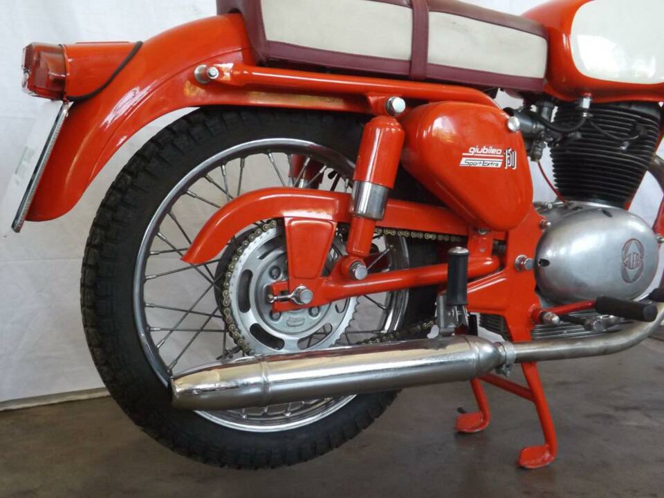 Image 18/50 de Gilera Giubileo 150 (1963)
