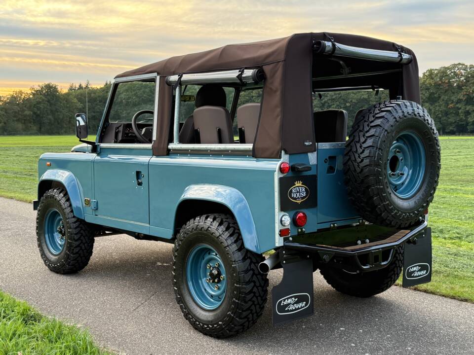 Image 1/33 de Land Rover Defender 90 (1997)