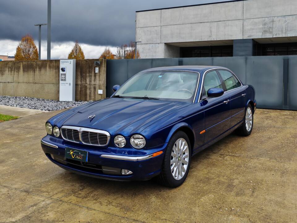 Bild 1/50 von Jaguar XJ 8 3.5 (2003)