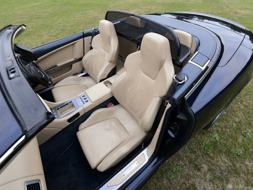 Image 44/50 of Aston Martin DB 9 Volante (2006)