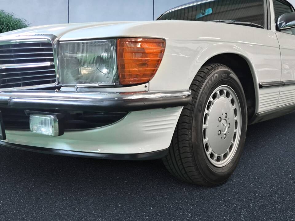 Bild 7/14 von Mercedes-Benz 500 SL (1989)