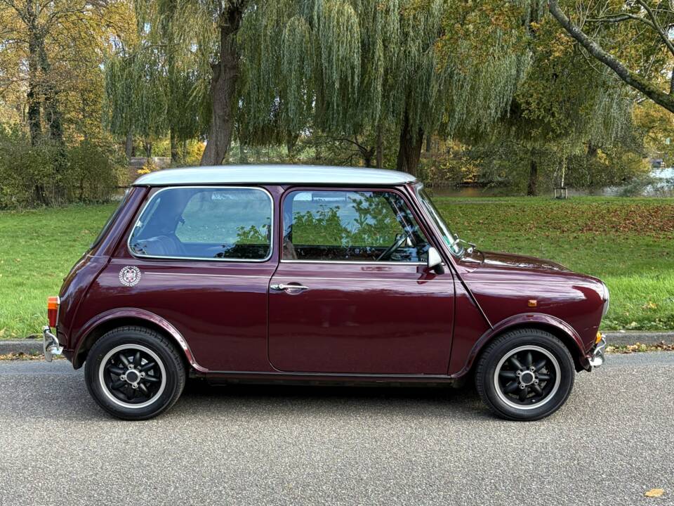 Imagen 8/27 de Mini Cooper 1.3i MPI (2000)