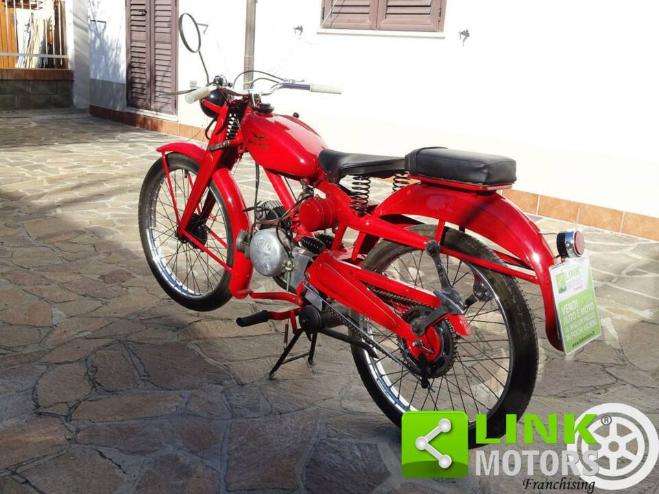 Image 8/10 of Moto Guzzi DUMMY (1956)