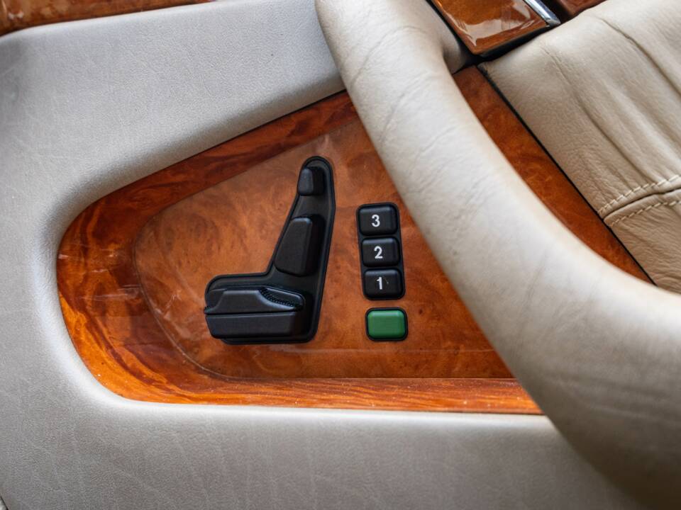 Bild 44/50 von Mercedes-Benz CL 420 (1997)