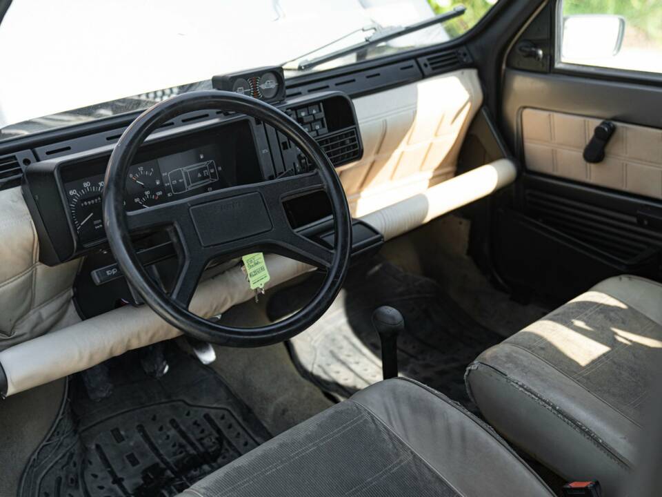Bild 31/50 von FIAT Panda 4x4 1,0 (1987)