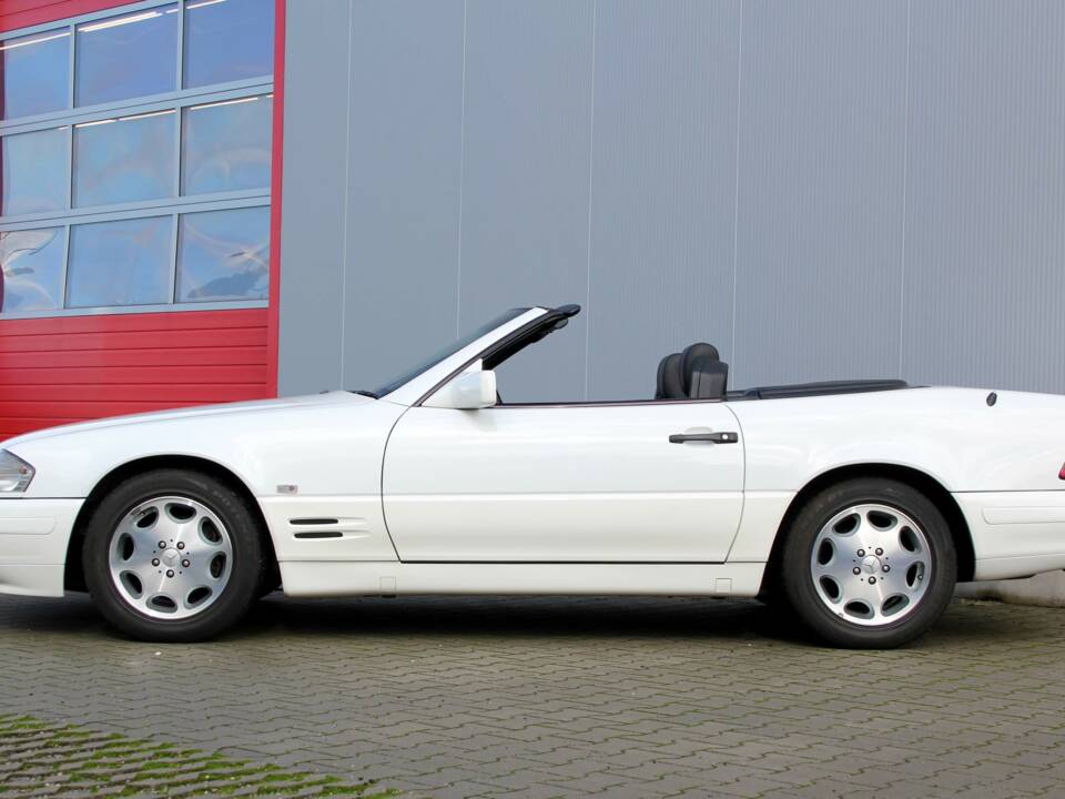 Bild 4/34 von Mercedes-Benz SL 320 (1996)