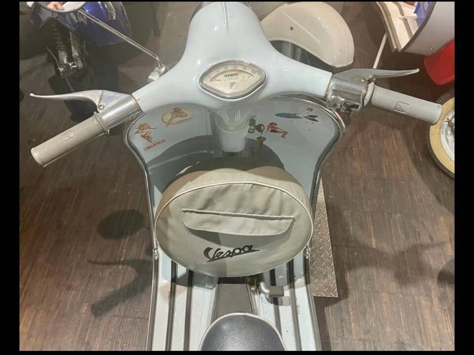 Immagine 2/5 di Piaggio Vespa 125 GT (1962)