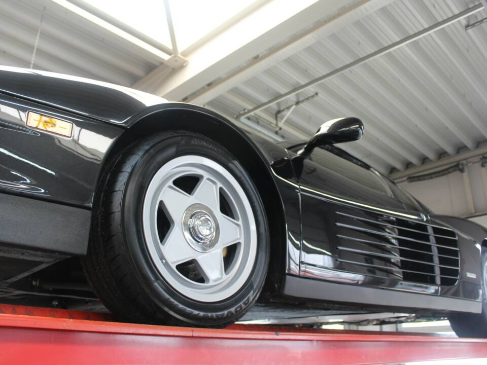 Immagine 7/50 di Ferrari Testarossa (1987)