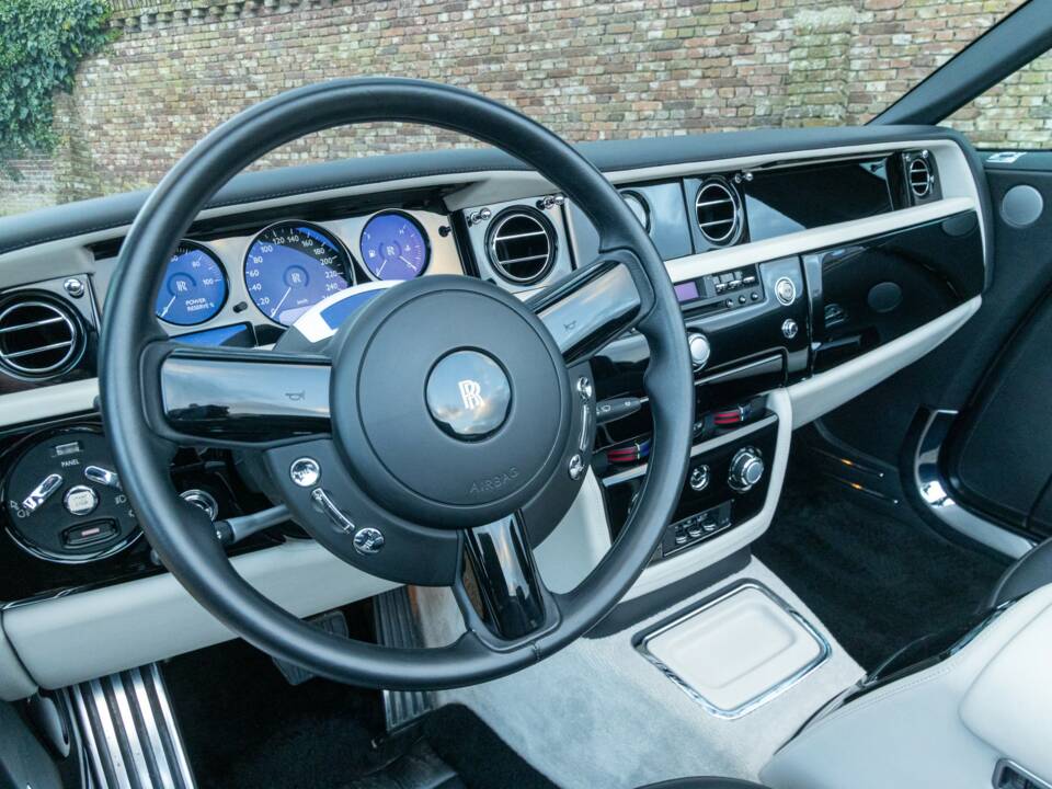 Bild 30/50 von Rolls-Royce Phantom DHC (2009)