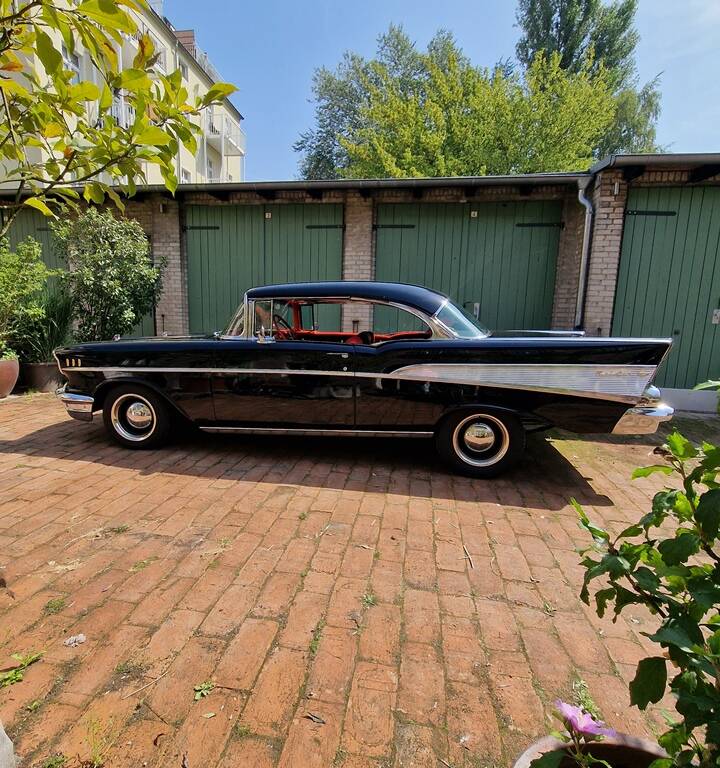 Image 116/144 of Chevrolet Bel Air Hardtop Coupe (1957)