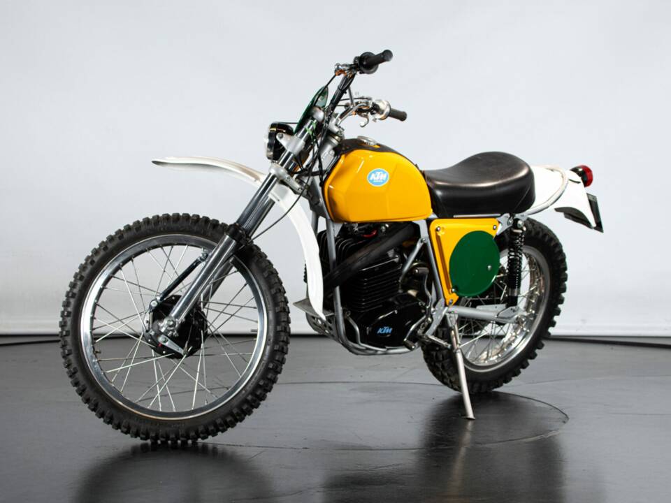 Image 8/50 of KTM 250 MC/GS (1973)