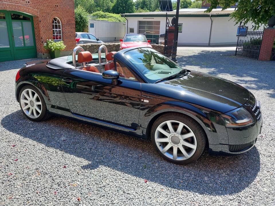 Image 3/15 of Audi TT 1.8 T (2003)