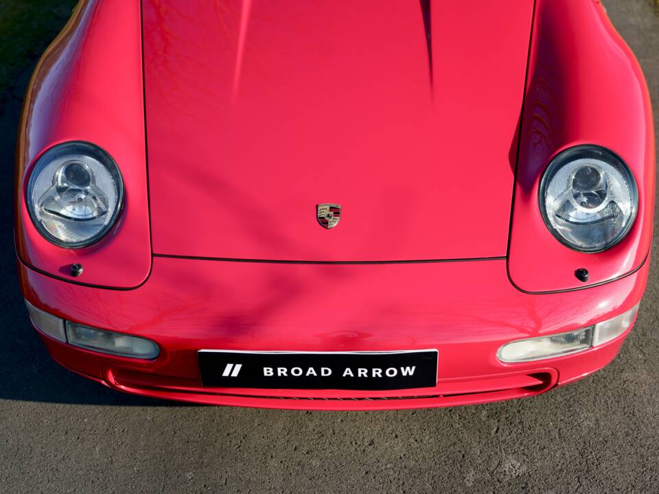 Image 13/46 of Porsche 911 Carrera (1997)