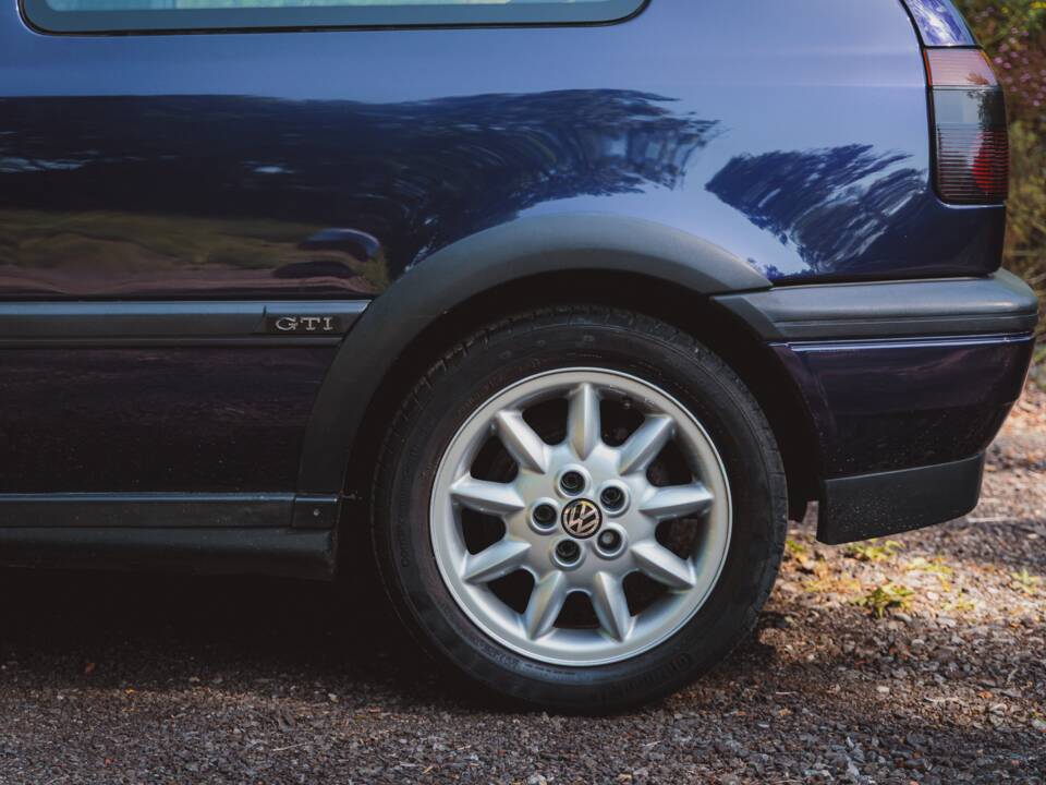 Image 12/39 of Volkswagen Golf IV 1.8T GTI (1998)