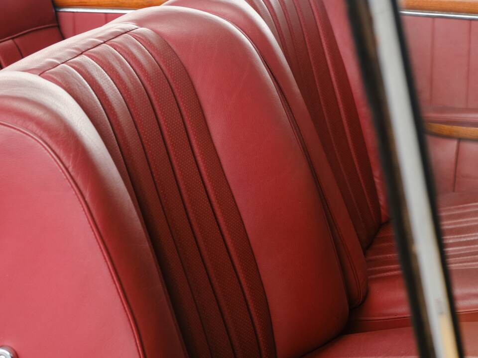 Immagine 48/50 di Mercedes-Benz 220 S Cabriolet (1958)