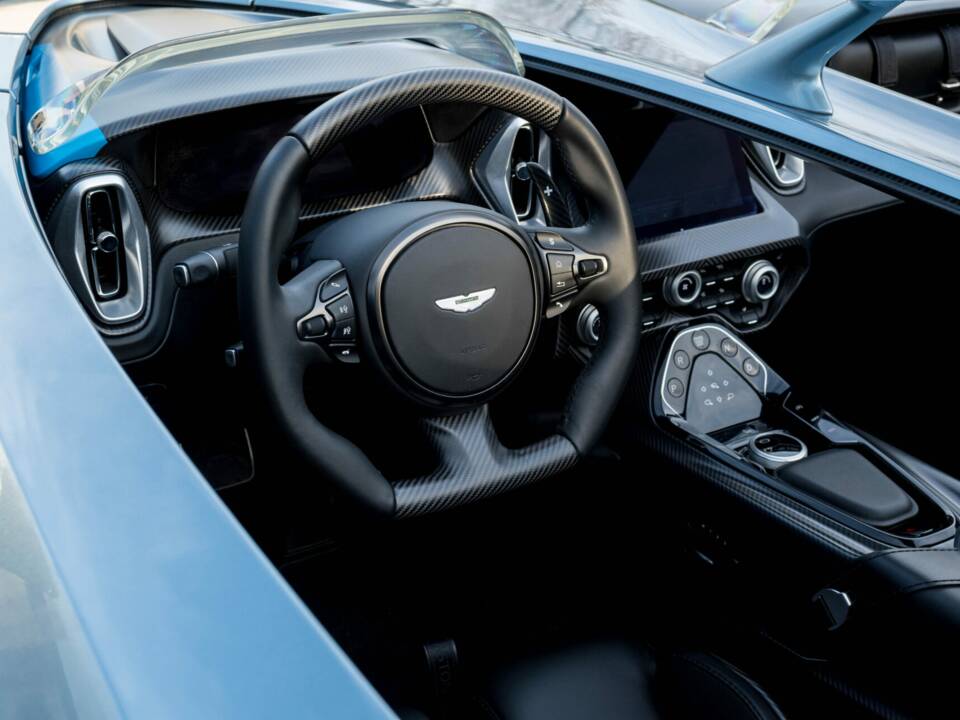 Bild 22/35 von Aston Martin V12 Speedster (2021)