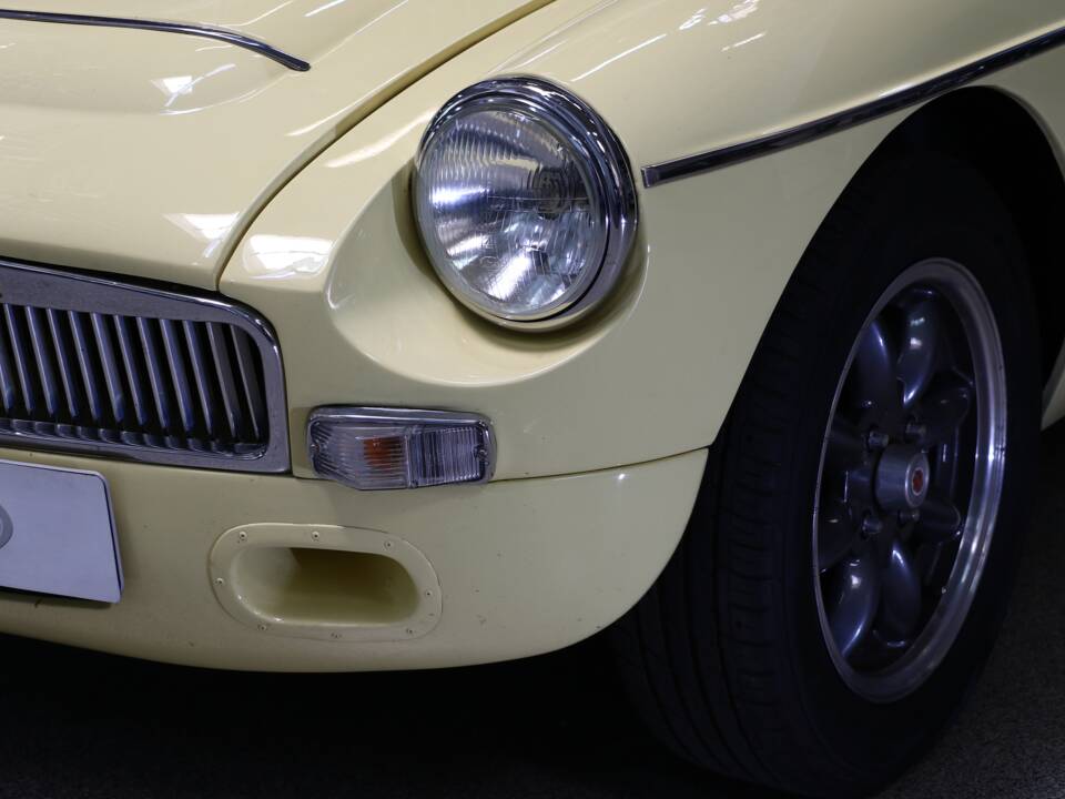 Bild 10/34 von MG MGB GT (1966)