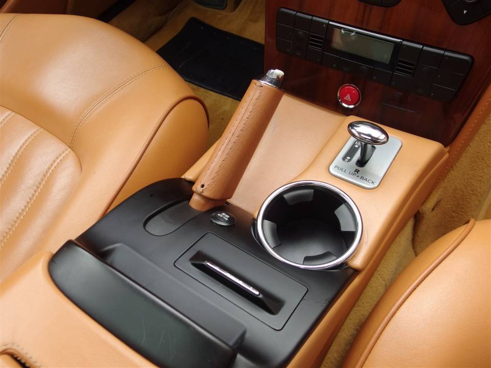 Image 35/82 de Maserati Quattroporte 4.2 (2005)