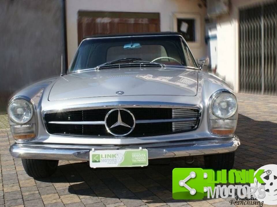 Image 3/10 de Mercedes-Benz 230 SL (1967)