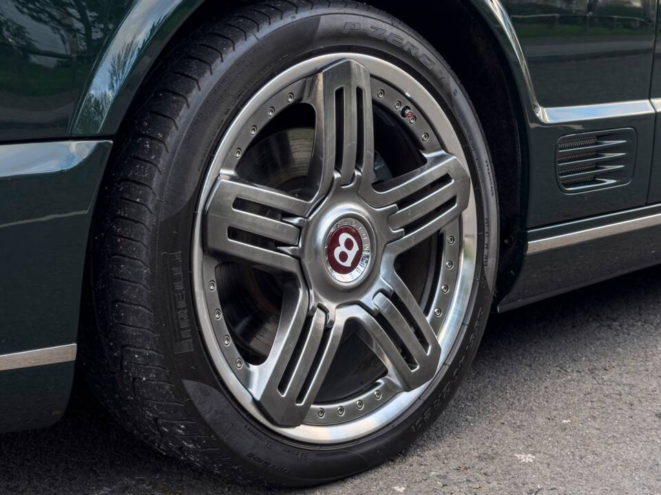 Bild 9/22 von Bentley Brooklands (2008)