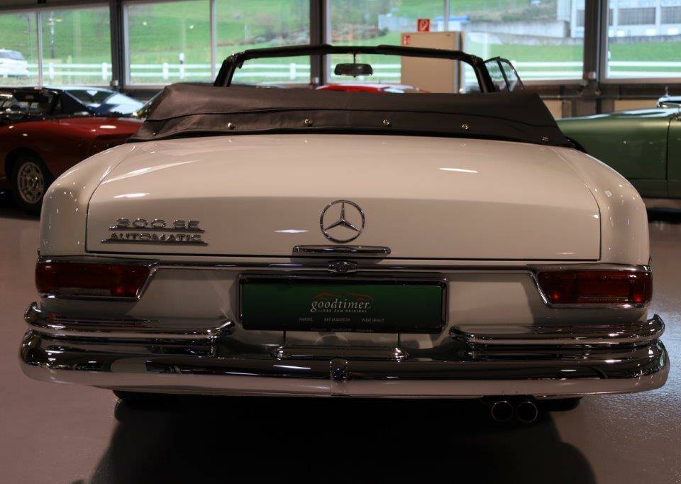Afbeelding 4/28 van Mercedes-Benz 300 SE (1965)