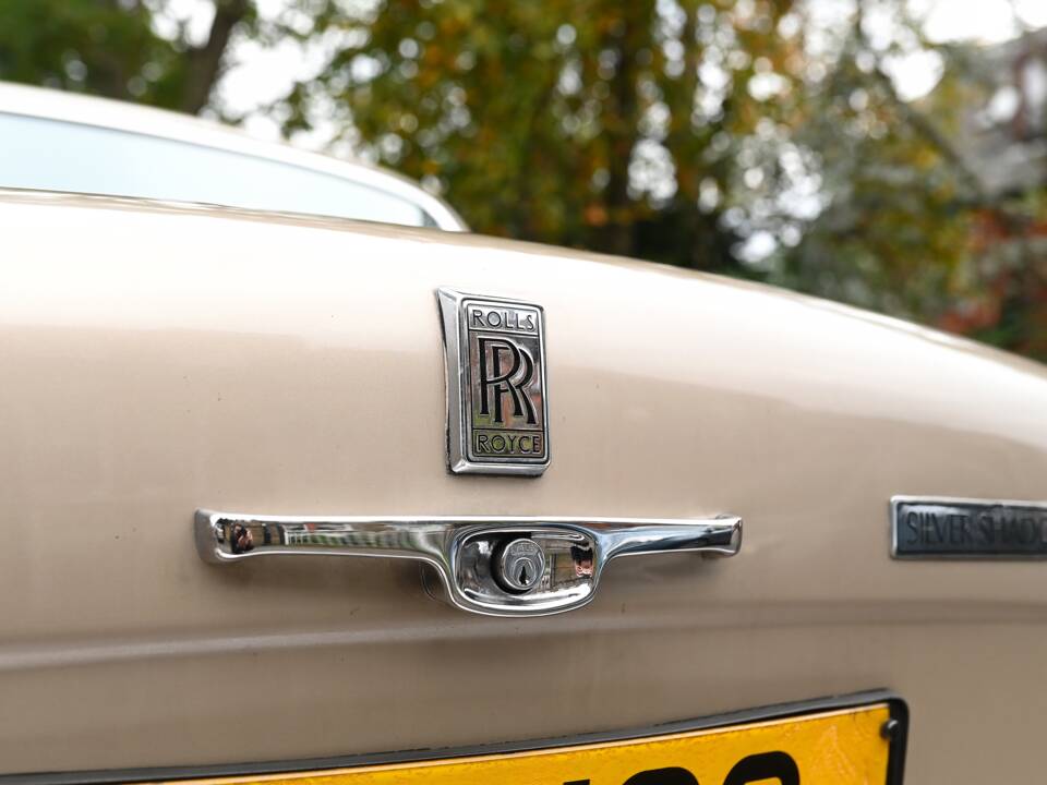 Image 14/20 de Rolls-Royce Silver Shadow II (1978)